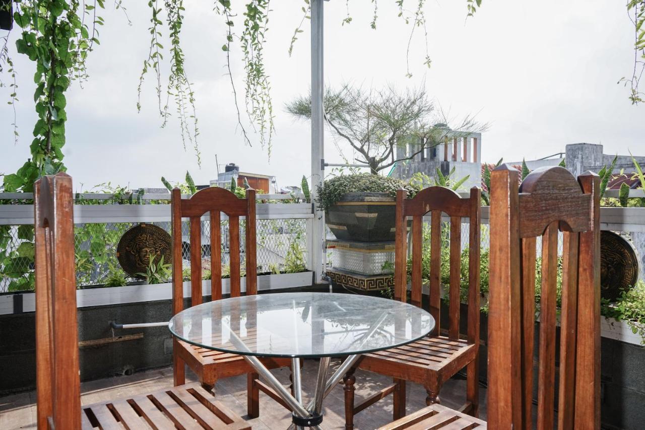 Super Oyo 444 Rafitha Homestay Baturetno Экстерьер фото