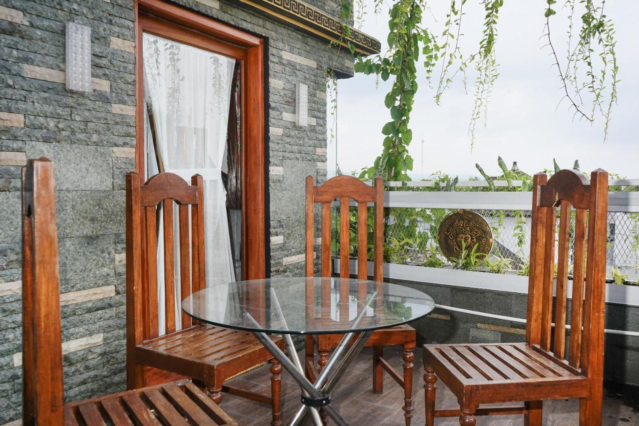 Super Oyo 444 Rafitha Homestay Baturetno Экстерьер фото